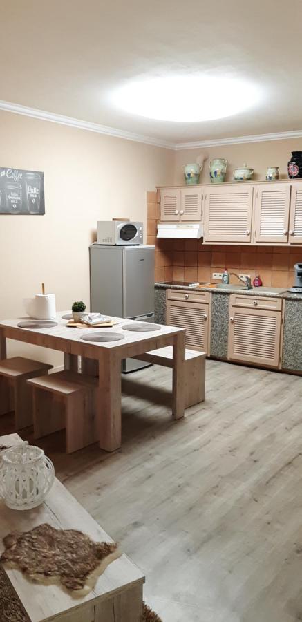 Petit Appartement Cosy Bastogne Esterno foto